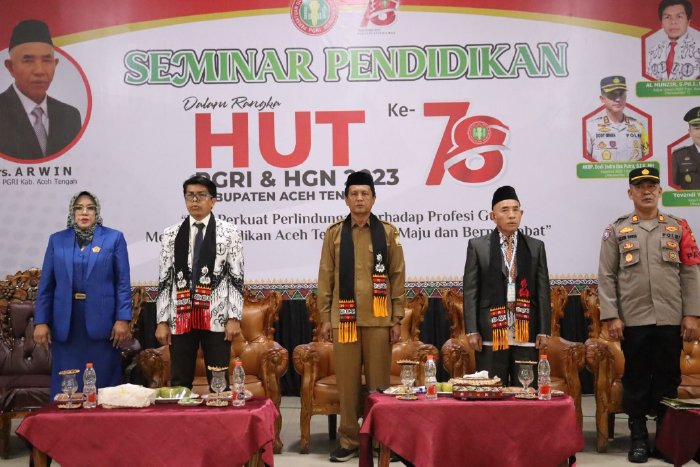 Dalam rangka menyambut hari PGRI Ke-78 Dan HGN2023, PGRI Aceh Tengah Gelar Seminar Pendidikan