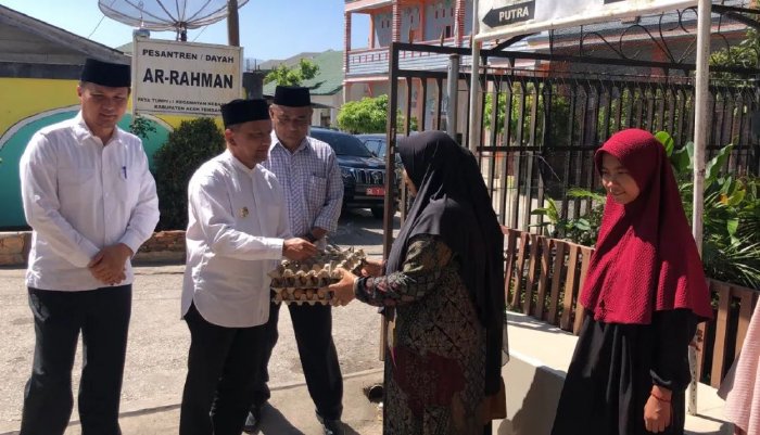 Pejabat Bupati Aceh Tengah Salurkan Bantuan dan Santunan ke Panti Asuhan di Hari Pertama Ramadhan 1445 H