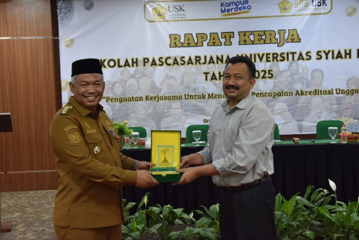 Pj. Bupati Aceh Tengah Buka Rapat Kerja Sekolah Pascasarjana Unsyiah 2025